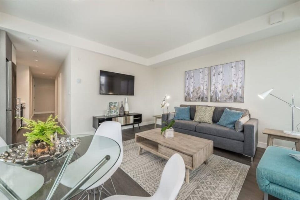 Modern comforts and stylish decor