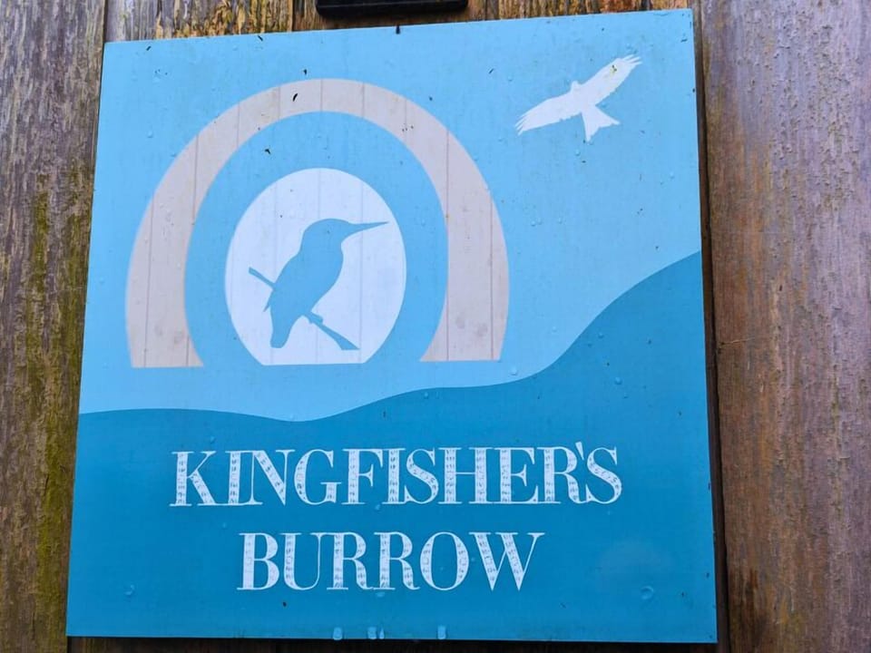 Kinfishers Burrow Sign