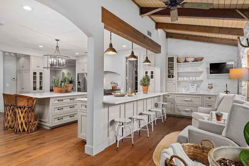 Everything you need for hosting a gathering is at your fingertips in this fully equipped kitchen.