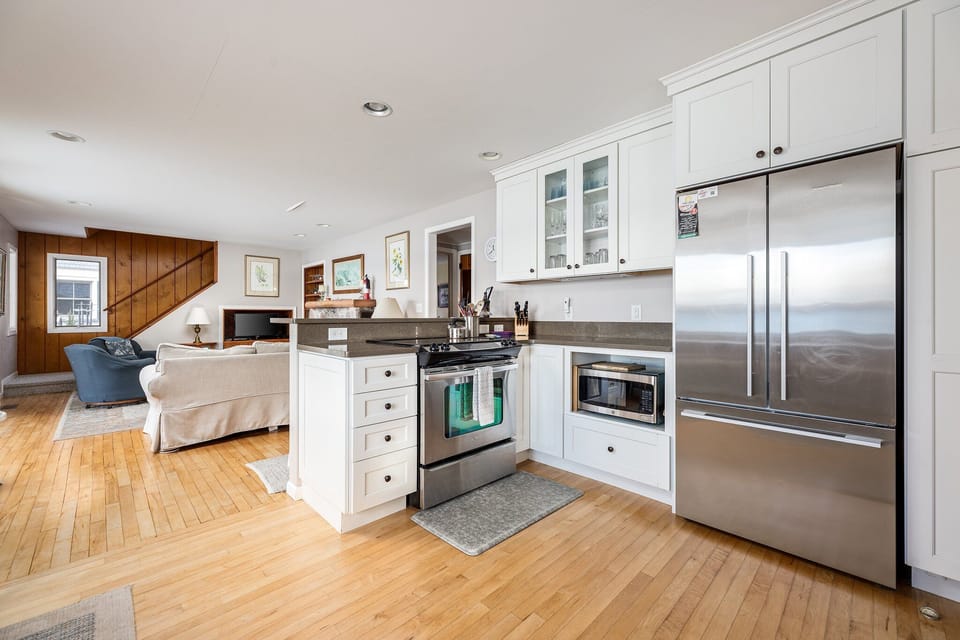 This sleek and modern kitchen is equipped with everything you need to cook up a delicious meal.
