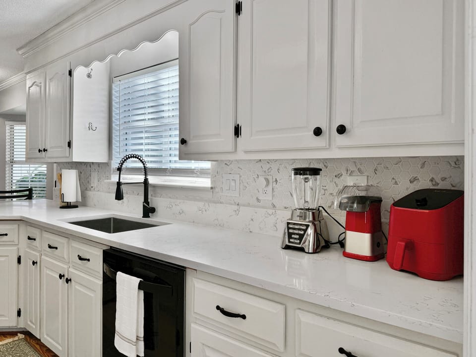 Modern kitchen with all cooking utensils to make your stay easy and comfortable.