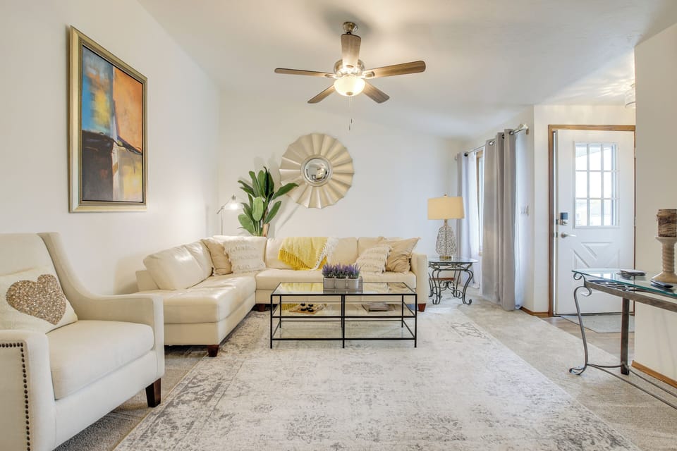 Green Bay Vacation Rental | 3BR | 2BA | 1,600 Sq Ft | 3 Steps to Enter