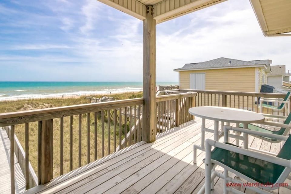 Top Floor Covered Porch