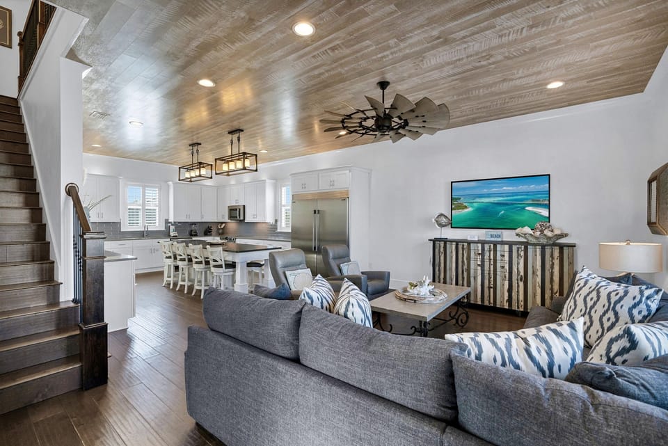 2nd Floor - Great room