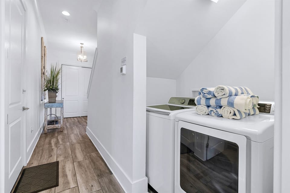 1st Floor - Laundry Room
