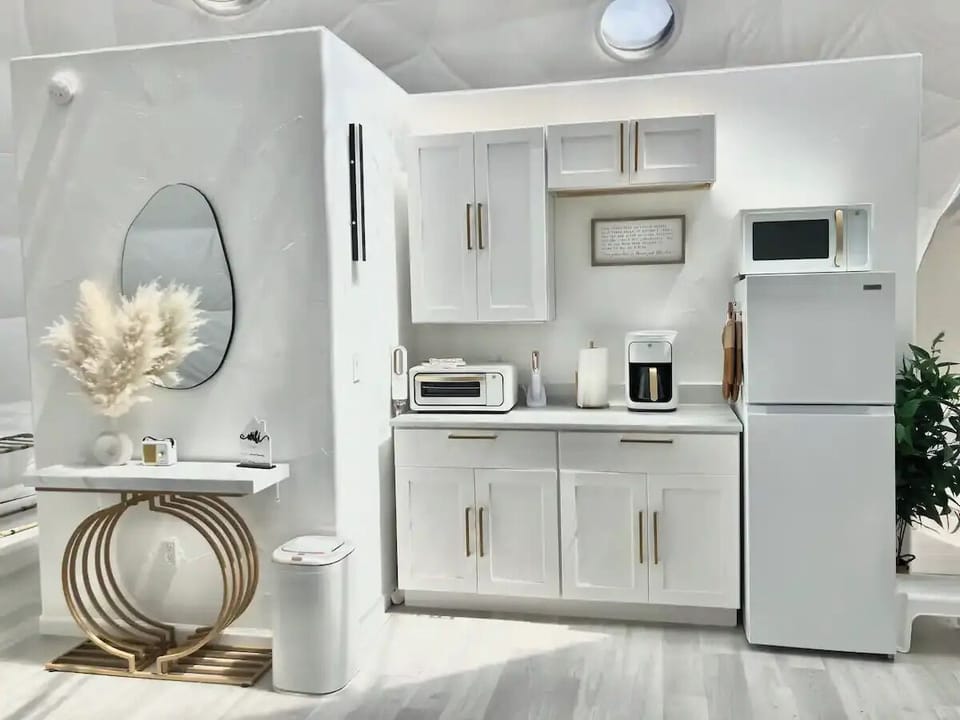 Dome kitchenette