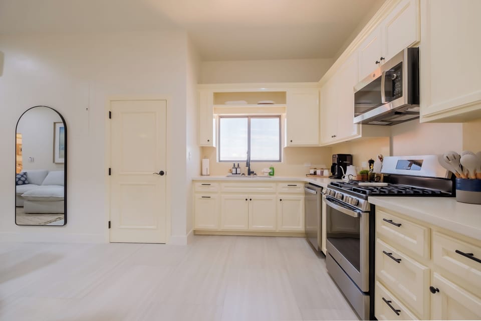 Kitchen (1)
