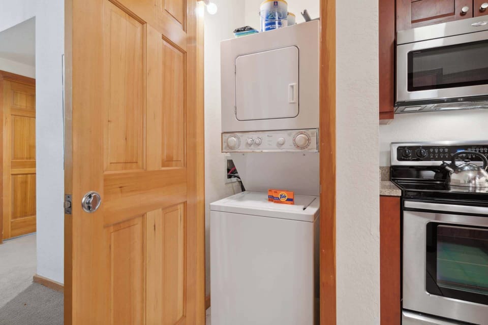 woodrunplace-23-3395_54030175544_o
