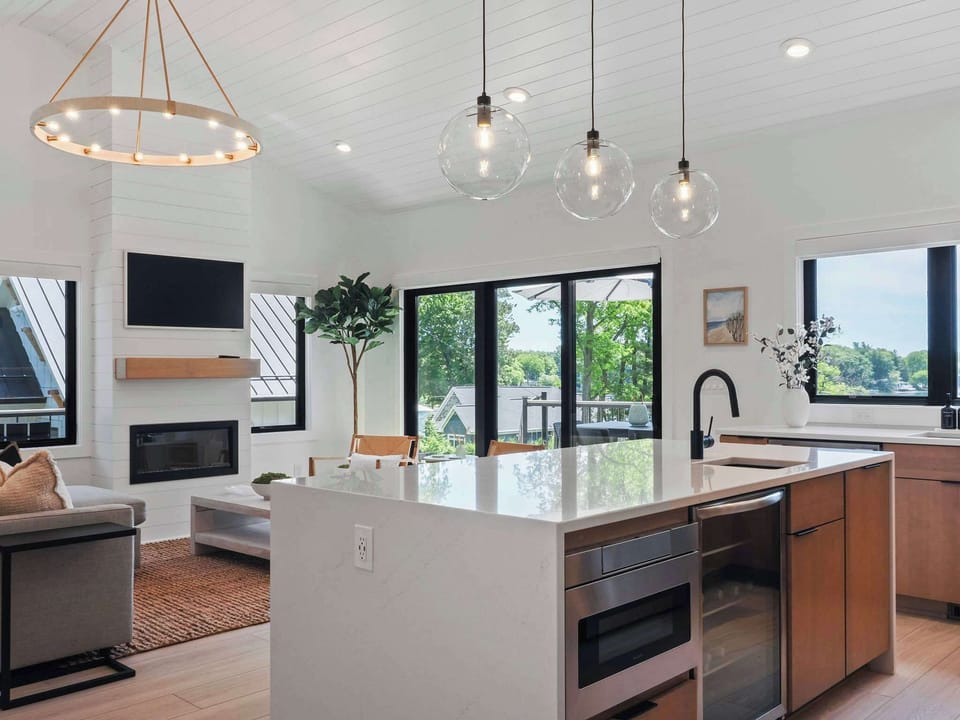 Kitchen Island 