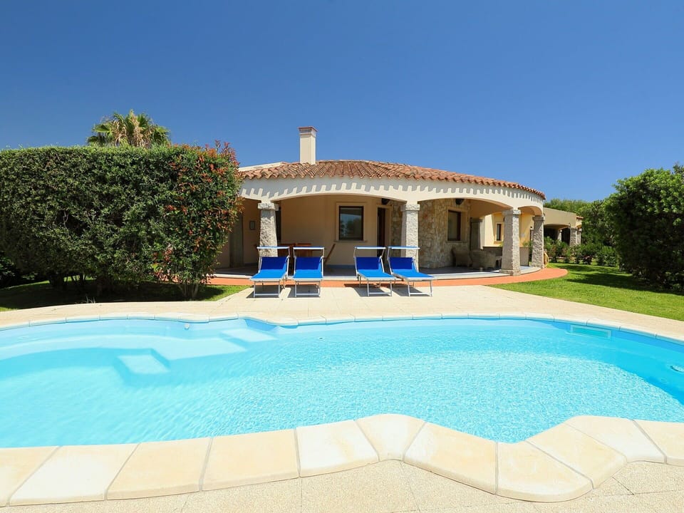 Water, Sky, Property, Plant, Swimming Pool, Azure, Shade, Tree, Building, Grass