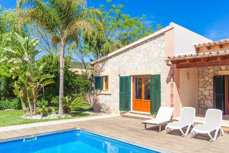 Holiday Home Swimming Pool