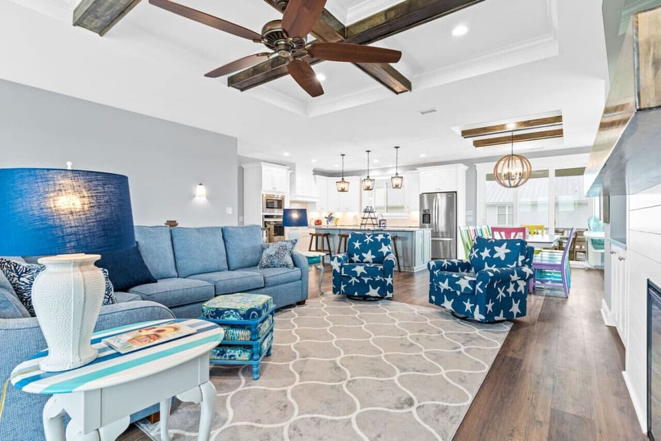 Upper level Living Area