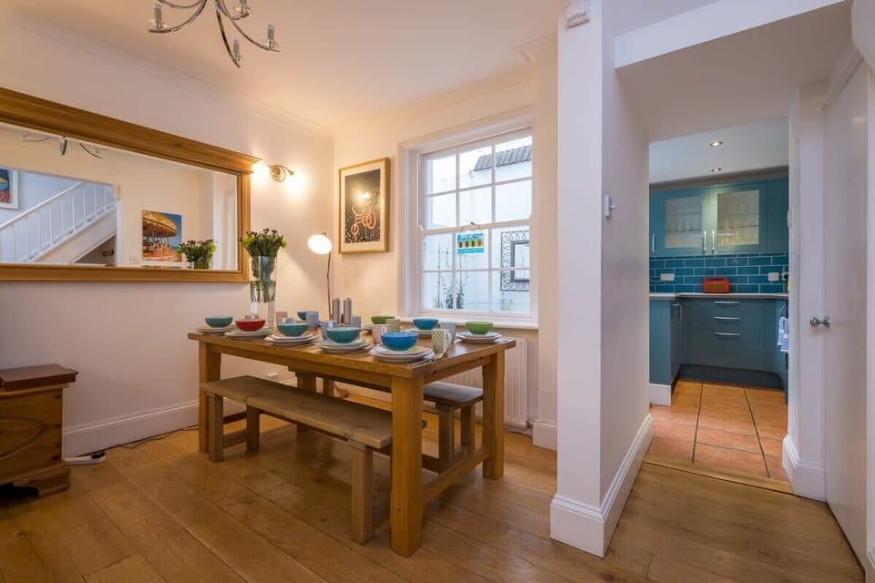 Over Arches, Brighton and Hove - Host & Stay