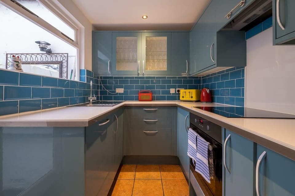 Over Arches, Brighton and Hove - Host & Stay