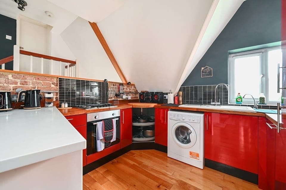 The Cliff Greenhouse, Brighton and Hove - Host & Stay