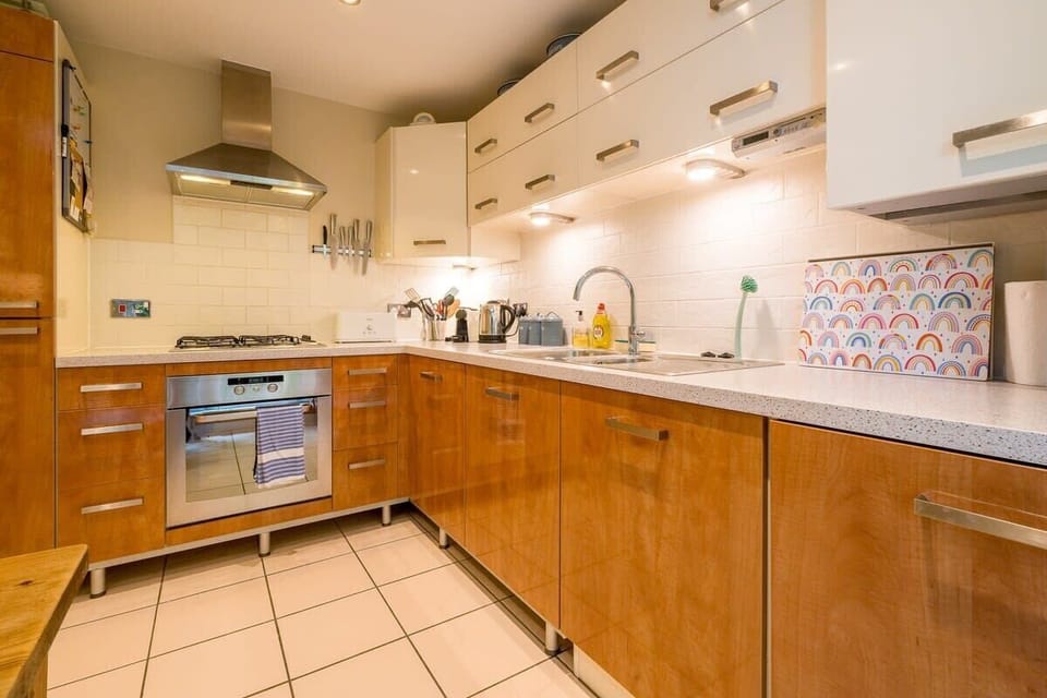 Kingscote Townhouse, Brighton and Hove - Host & Stay
