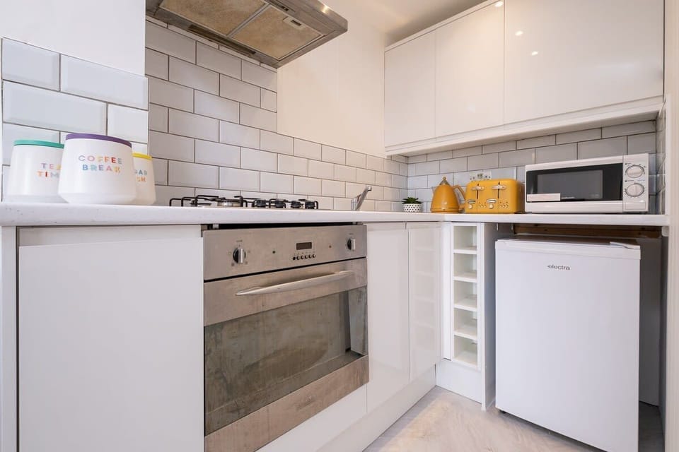 Good Vibes at Buckingham, Brighton and Hove - Host & Stay