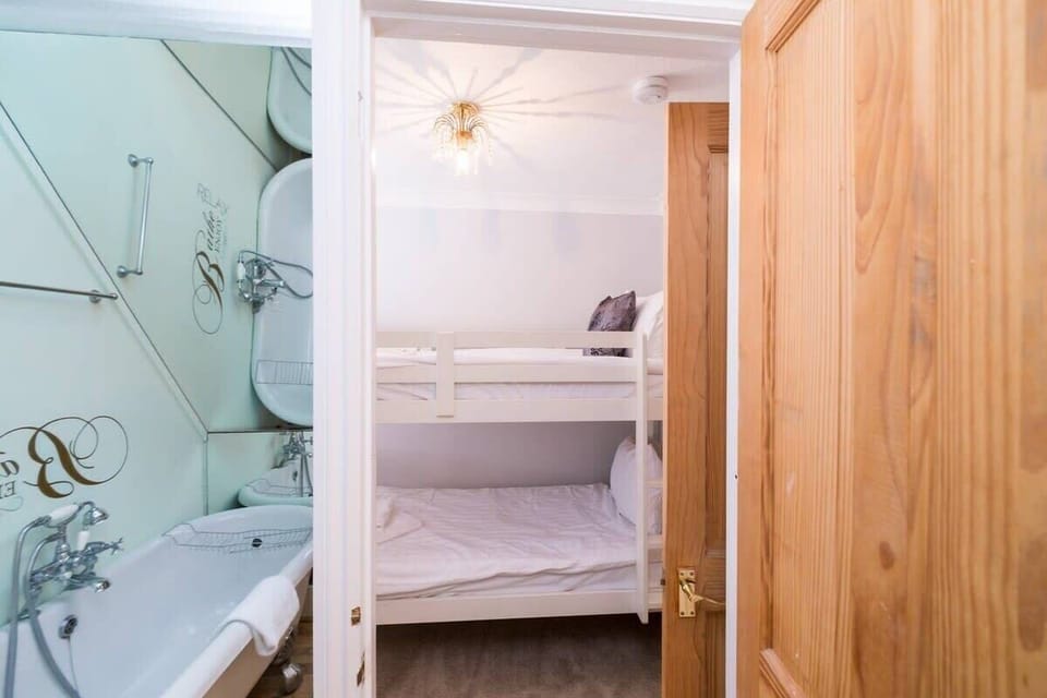 Bedroom 5 - from the bathroom