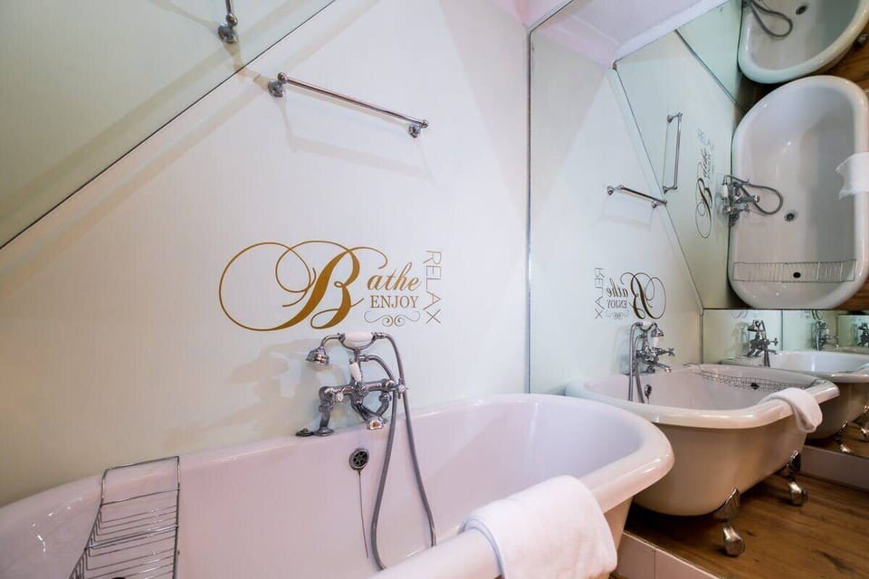 Beautiful roll top bath to relax and unwind in.