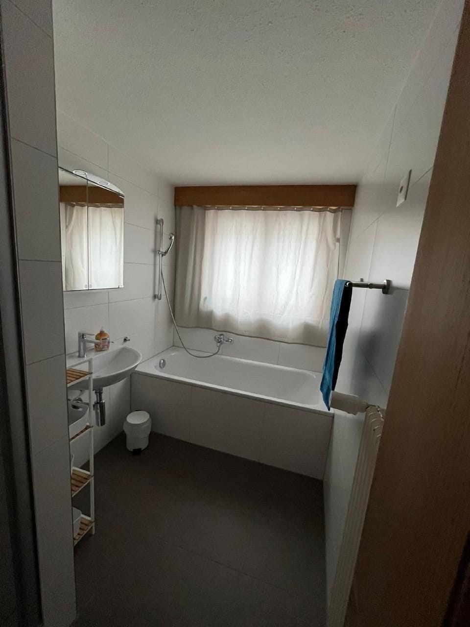 Picture 9