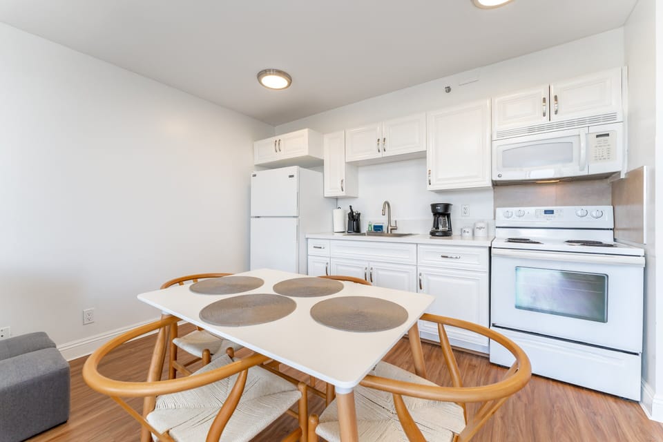 Open Concept Living and Dinning Area