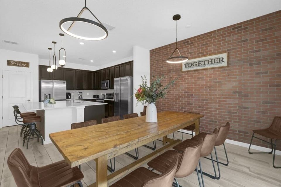 2596ShantiDrive(10)