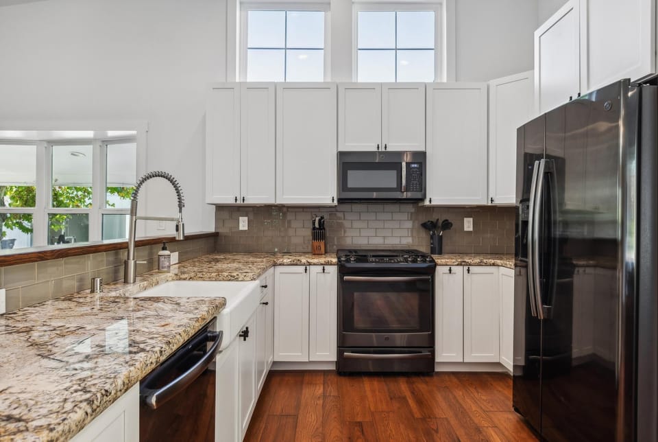 Fully stocked Kitchen