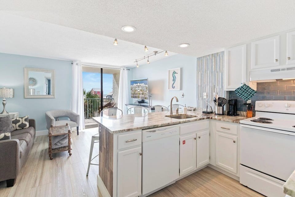 5-1832 W Beach Blvd 305A 5