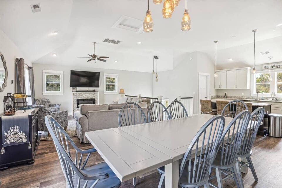 Dinning Table