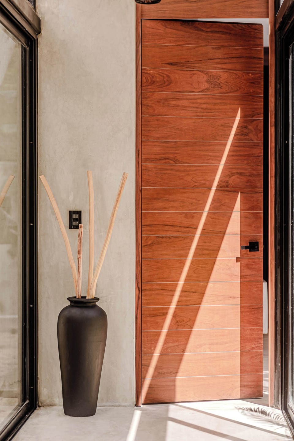 Master Bedroom 1 | Corridor entrance