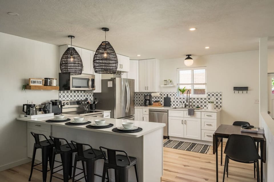 Spacious kitchen with island seating for 4.