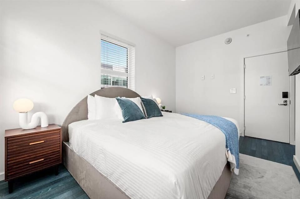 Miami Miami Beach Studio King Bedroom