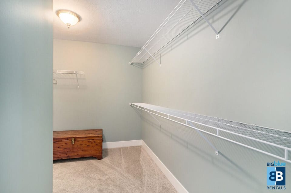 Primary Bedroom Closet