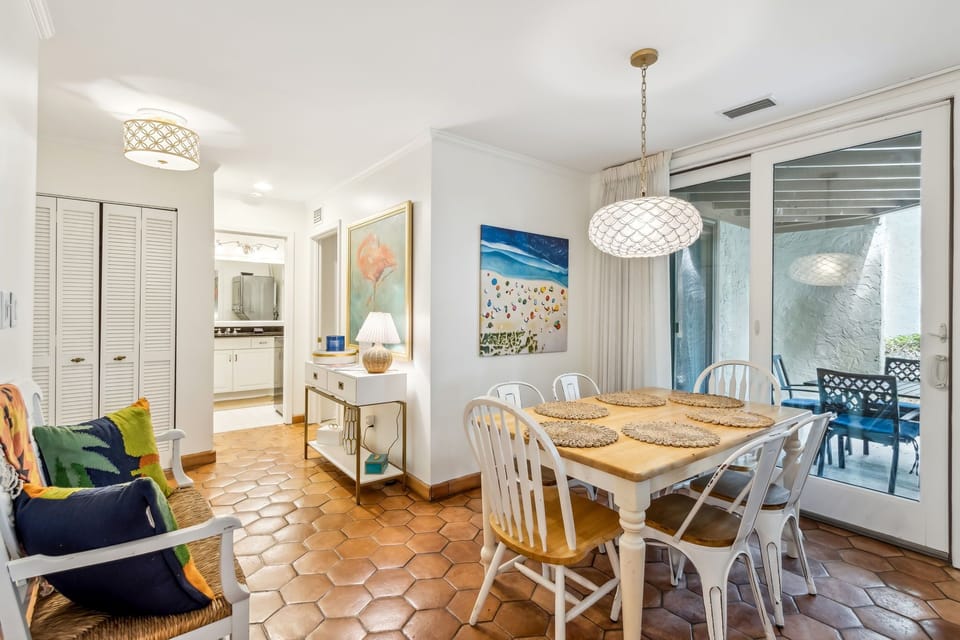 Dining Table with Seating for Six and Direct Access to Patio