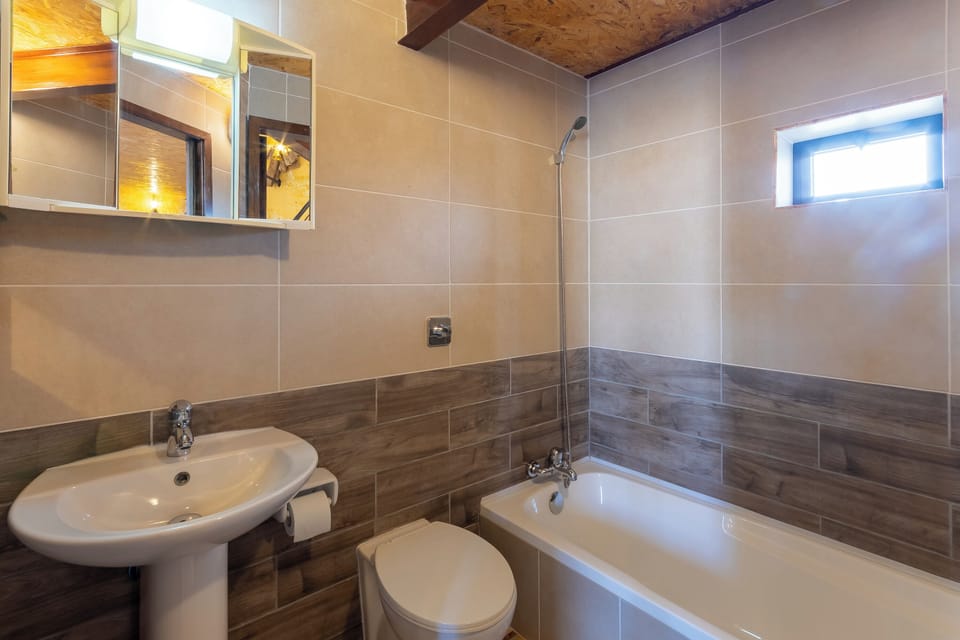 Bathroom with bathtub