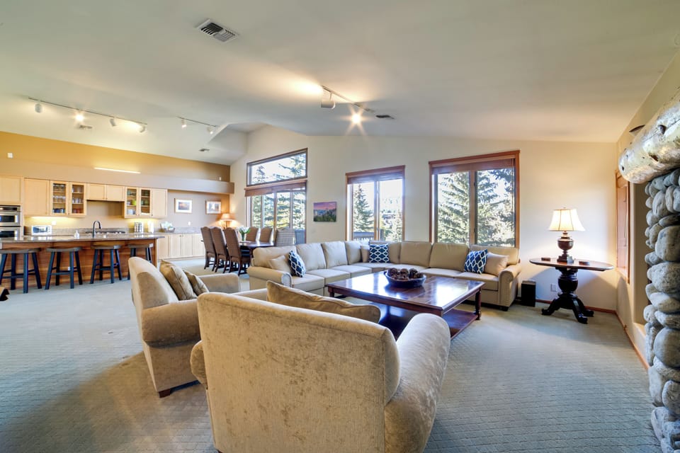 Mammoth Lakes Vacation Rental | 5BR | 4BA | 3,215 Sq Ft | Stairs Required