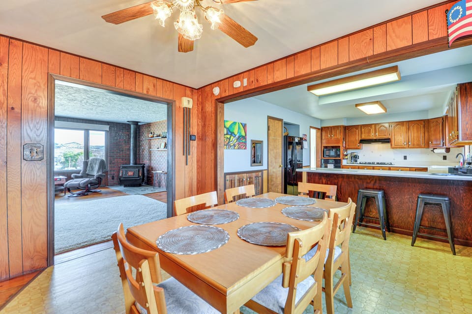 Dining Area | Main Level