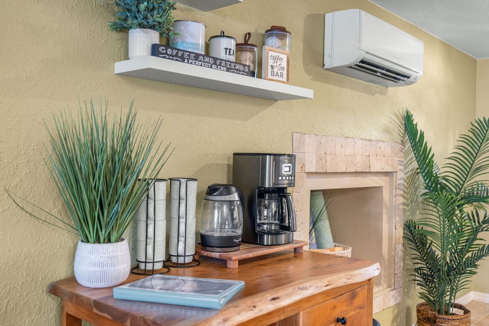 Cozy coffee corner – start your day with a fresh brew.