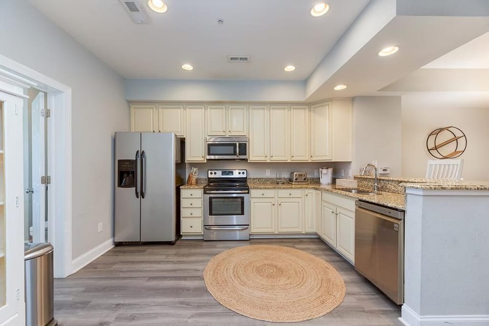 1st level kitchen (3)
