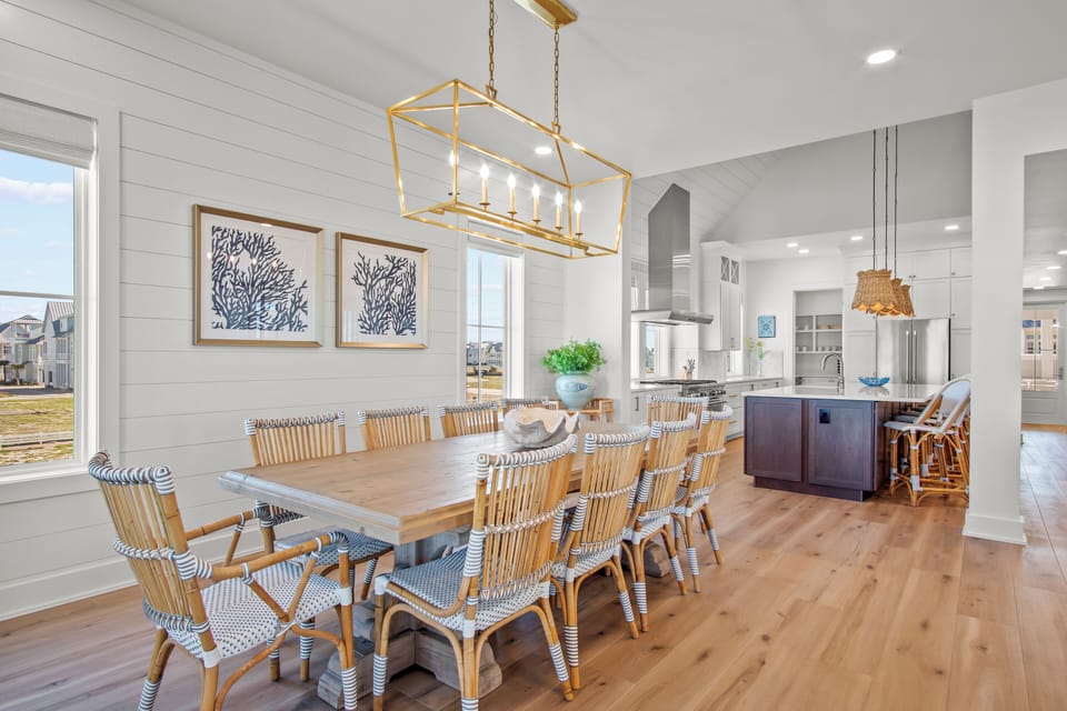 Spacious Dining Room, 2nd Floor