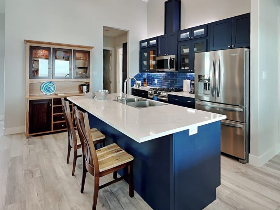 Kitchen - Breakfast Bar, Second Level
