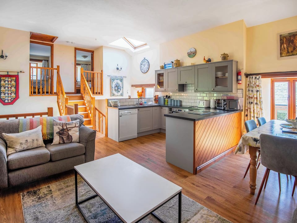 Open plan living space | Frankaborough Cottage - Frankaborough Farm Cottages, Lifton