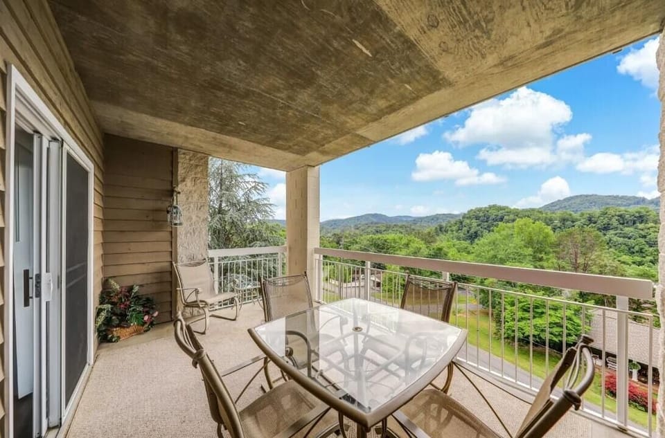 Private Balcony with a Mountain View from your Pigeon Forge Condo