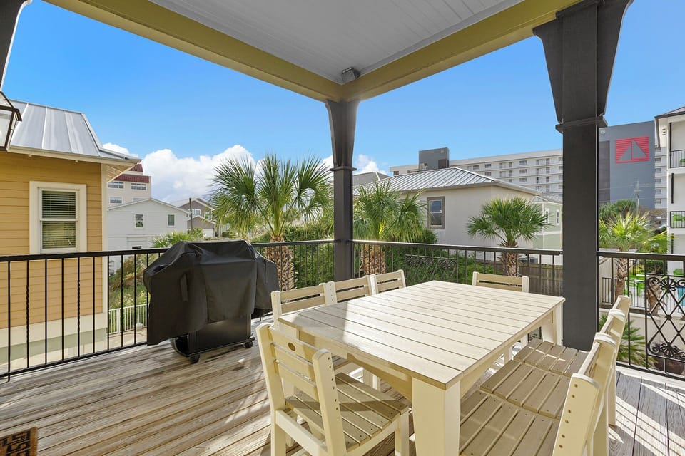 Golden Sand Balcony