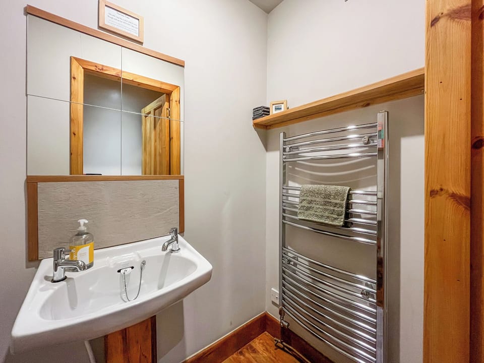WC | Farmtoun Cottage, Forfar