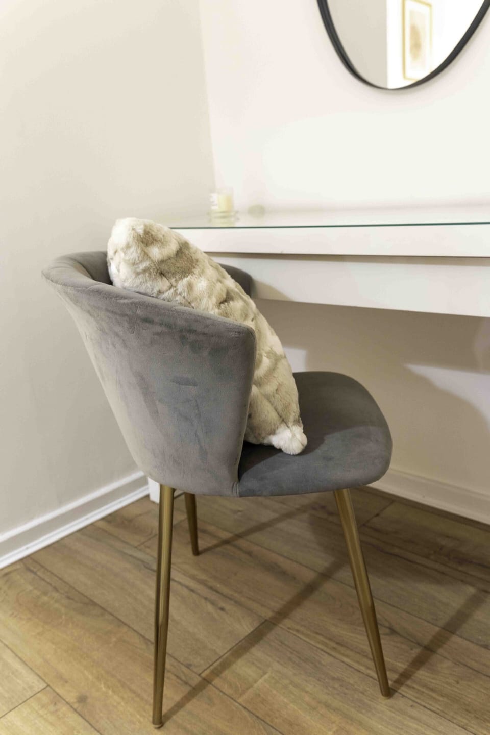 Living Room / Lounge