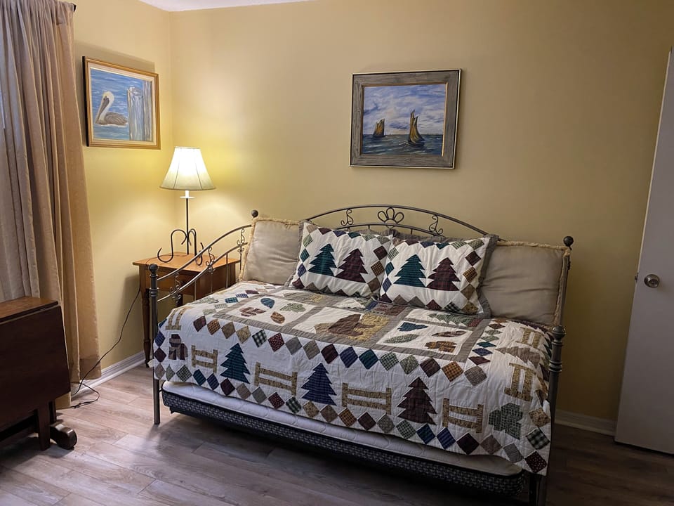 Bedroom with Trundle Twin Beds and Desk & Office Chair