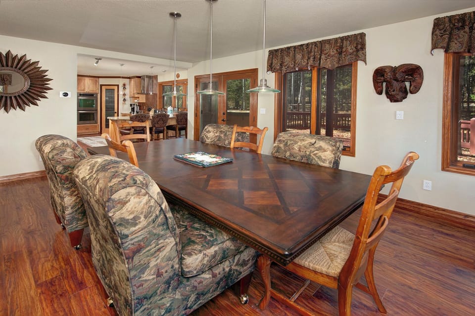 Beautiful wood dining table with plenty of seating for the whole family!