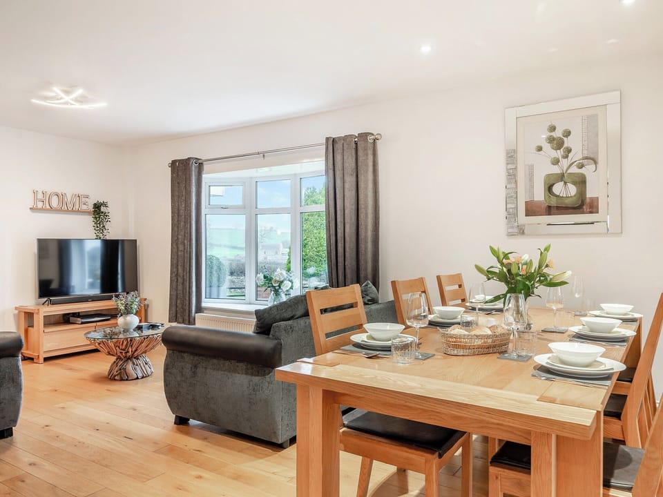 Living room/dining room | Delcroft, Drybrook