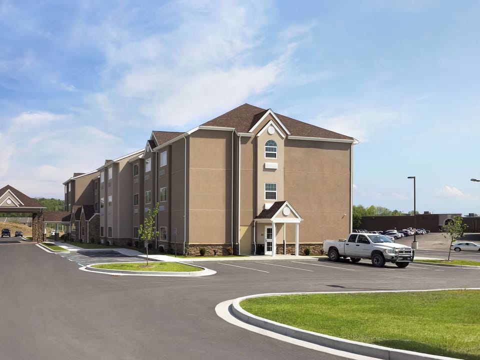 Pull in smoothly with spacious driveways and clear entry access.